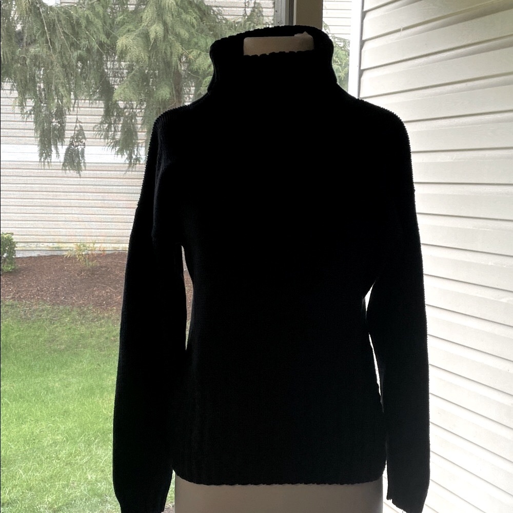 VINTAGE EUC JEANNE PIERRE Black Ribbed Turtleneck Sweater. Sz S